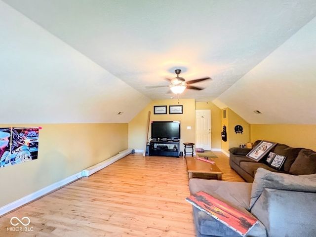 237 N Woodridge Drive, Pittsboro, IN 46167