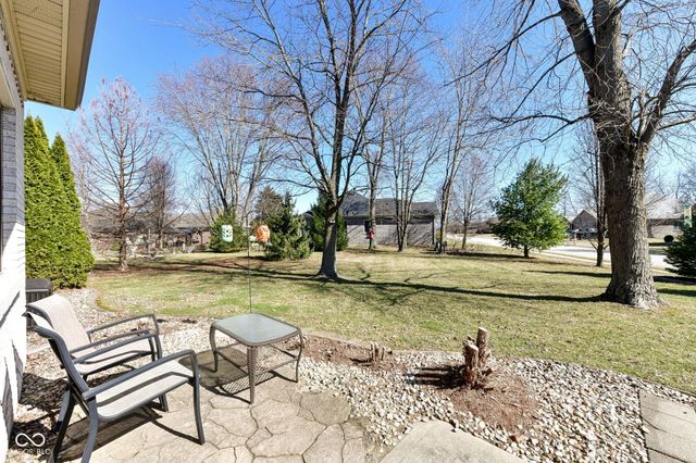 237 N Woodridge Drive, Pittsboro, IN 46167