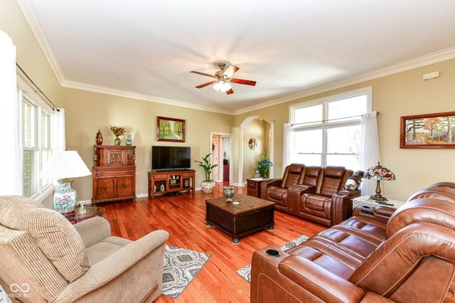 237 N Woodridge Drive, Pittsboro, IN 46167