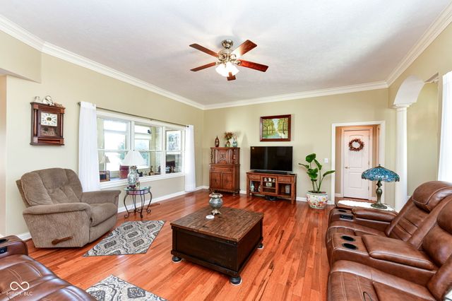 237 N Woodridge Drive, Pittsboro, IN 46167