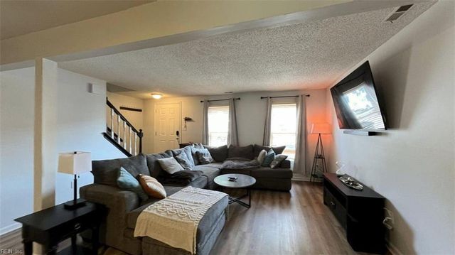 536 Biltmore DR, Virginia Beach, VA 23454