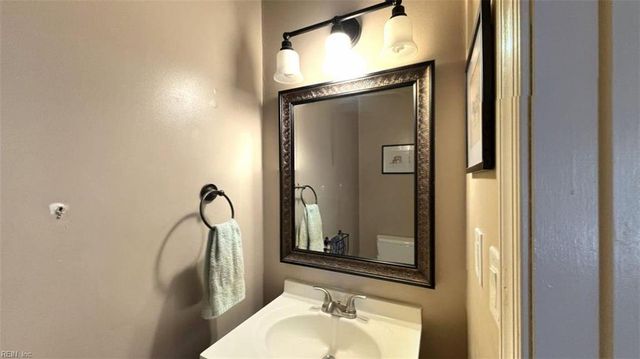 536 Biltmore DR, Virginia Beach, VA 23454