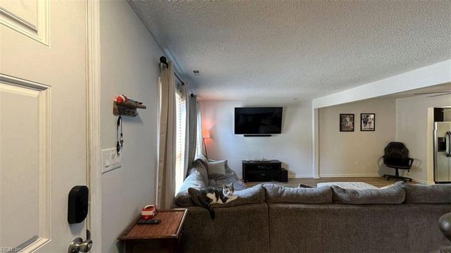 536 Biltmore DR, Virginia Beach, VA 23454
