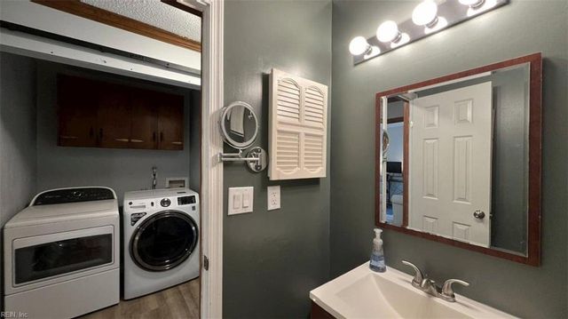536 Biltmore DR, Virginia Beach, VA 23454