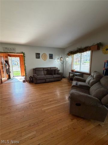 42 S 4th Street, Rittman, OH 44270