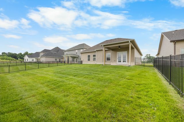 2543 Rafiki Dr, Clarksville, TN 37042