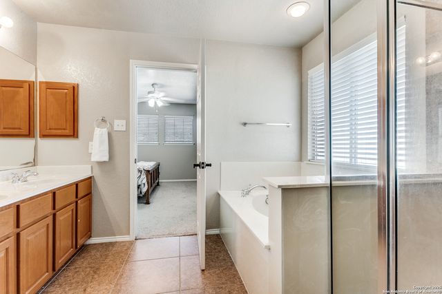 456 Silver Buckle, Schertz, TX 78154