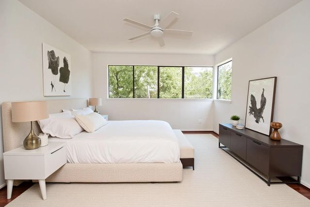 5210 Weslayan Street 207, Houston, TX 77005