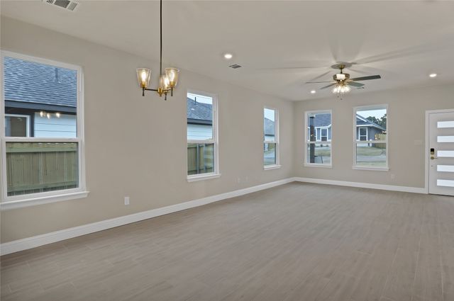 5620 Barkridge Drive, Granbury, TX 76048