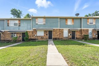 302 Candlewood Lane 326, Garland, TX 75041
