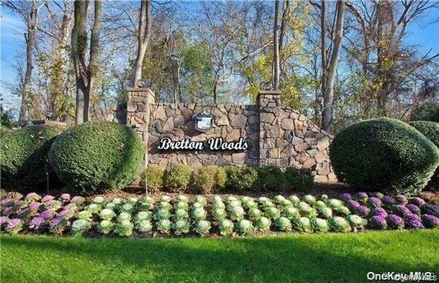 305 Brettonwoods Drive, Coram, NY 11727