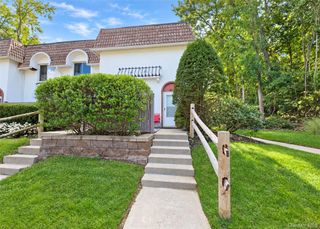 305 Brettonwoods Drive, Coram, NY 11727