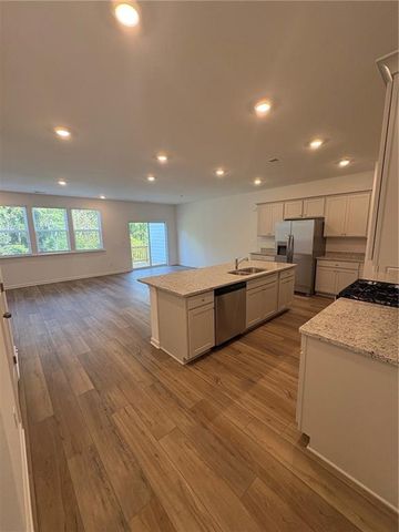 2562 States Avenue, Doraville, GA 30360