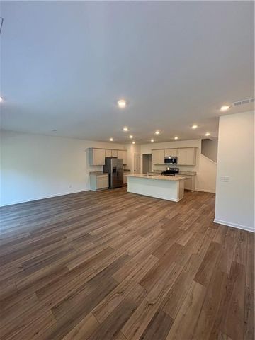 2562 States Avenue, Doraville, GA 30360