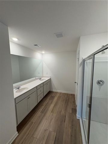 2562 States Avenue, Doraville, GA 30360