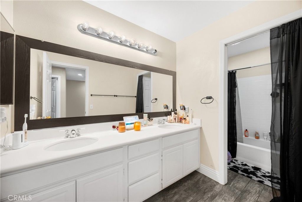 Image 21 of property listing at 32509 Sprucewood, Lake Elsinore, CA 92532