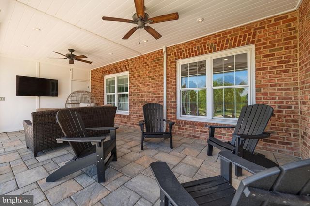 20882 MCINTOSH PL, Leesburg, VA 20175