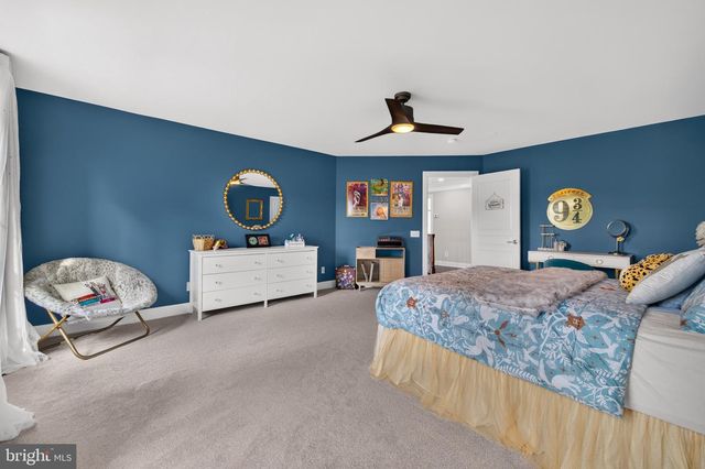 20882 MCINTOSH PL, Leesburg, VA 20175