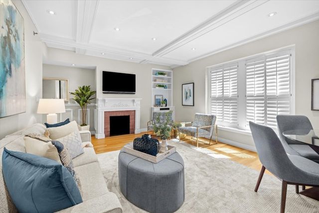 10 Charlesgate E 502, Boston, MA 02215