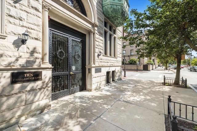 10 Charlesgate E 502, Boston, MA 02215