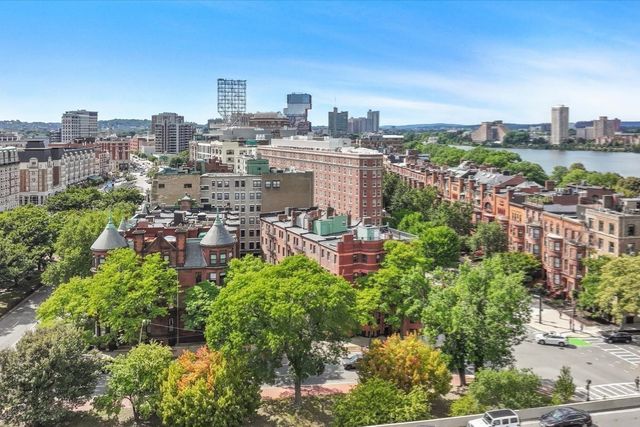 10 Charlesgate E 502, Boston, MA 02215