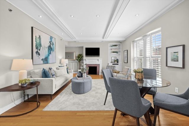 10 Charlesgate E 502, Boston, MA 02215