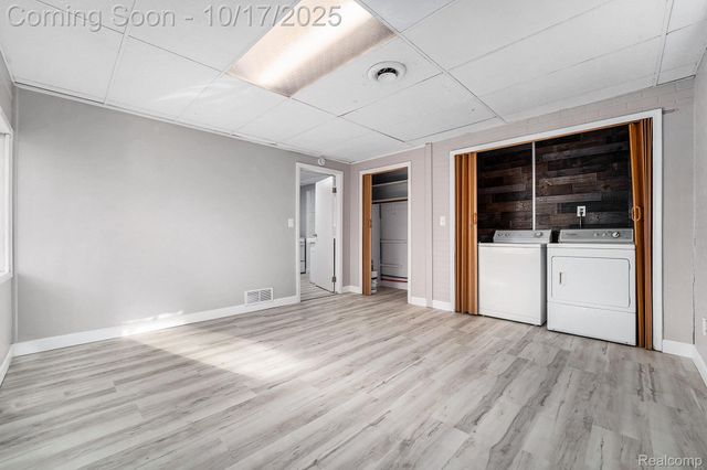 11299 Chalmers Avenue, Warren, MI 48089