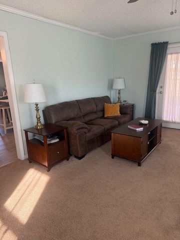 100 Hull Ln, Hendersonville, TN 37075