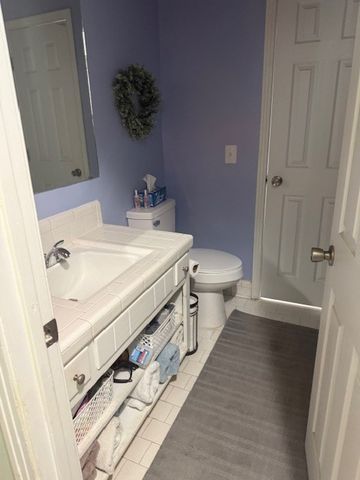 100 Hull Ln, Hendersonville, TN 37075