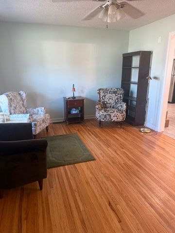 100 Hull Ln, Hendersonville, TN 37075