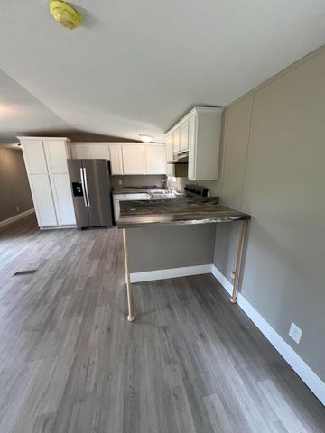 22 J E Brown Dr., Columbia, MS 39429