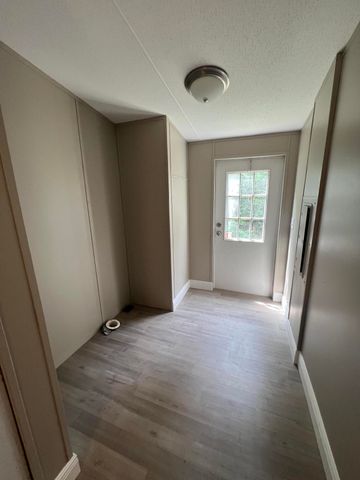 22 J E Brown Dr., Columbia, MS 39429