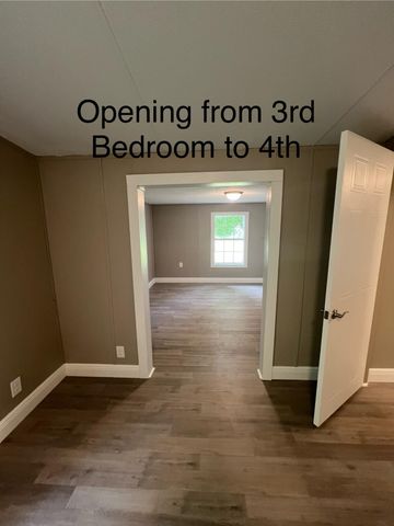 22 J E Brown Dr., Columbia, MS 39429