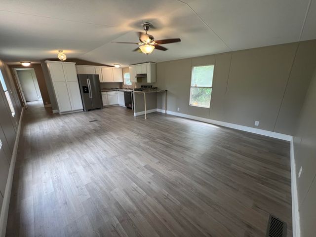 22 J E Brown Dr., Columbia, MS 39429