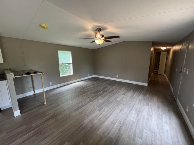 22 J E Brown Dr., Columbia, MS 39429