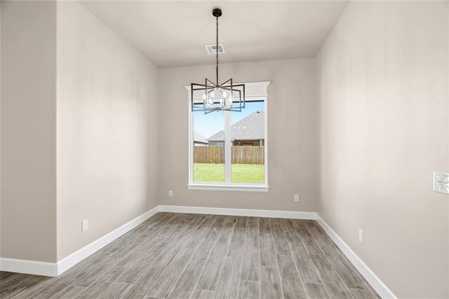 10500 SW 50th Street, Mustang, OK 73064