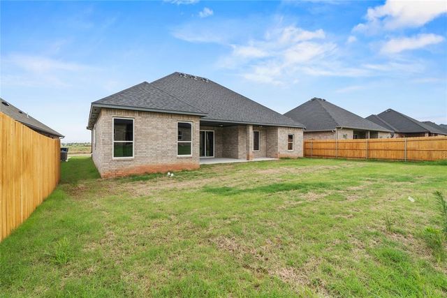 10500 SW 50th Street, Mustang, OK 73064
