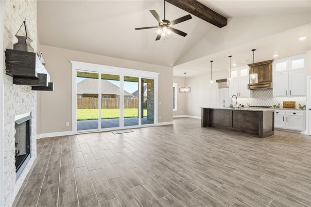 10500 SW 50th Street, Mustang, OK 73064