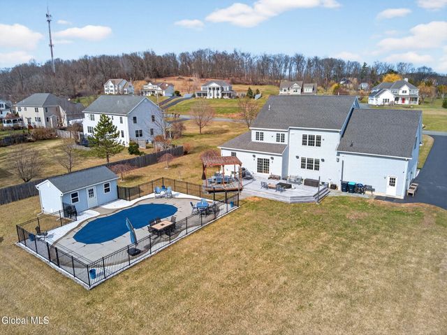 187 Lape Road, North Greenbush, NY 12144
