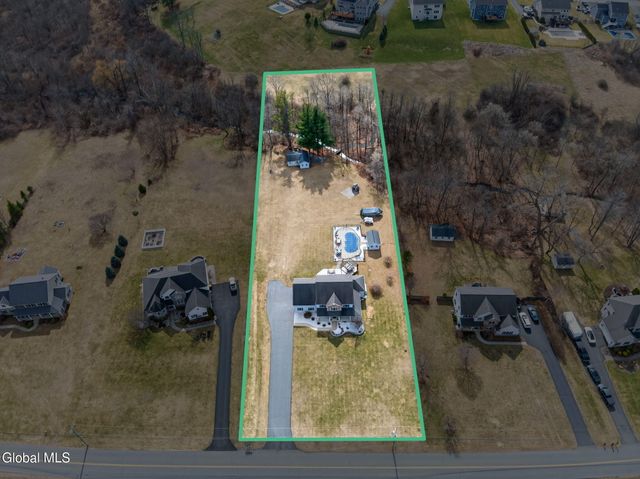 187 Lape Road, North Greenbush, NY 12144