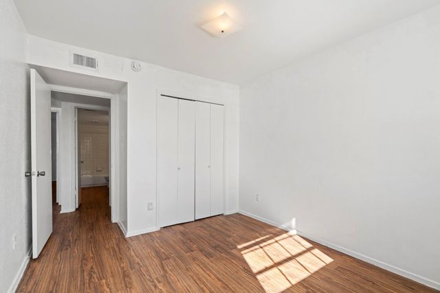 9303 Hammerly Boulevard 1002, Houston, TX 77080