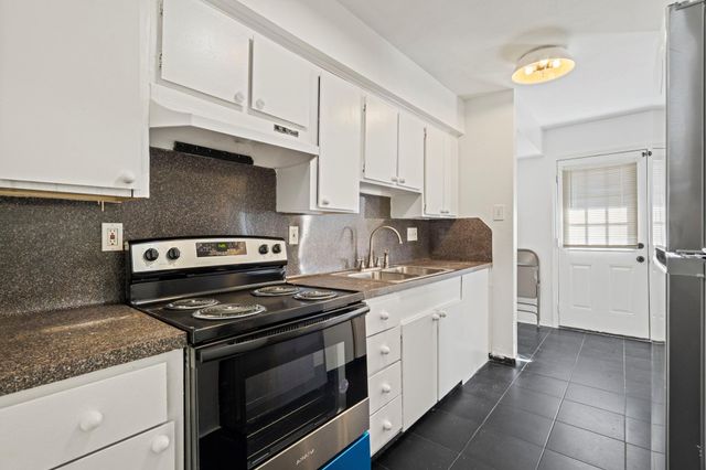 9303 Hammerly Boulevard 1002, Houston, TX 77080