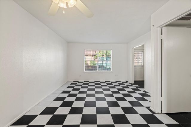 9303 Hammerly Boulevard 1002, Houston, TX 77080