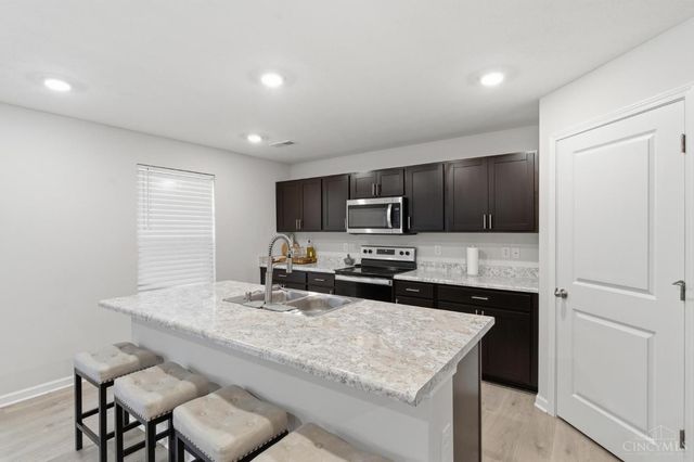 5049 Lakeview Drive, Hamilton Twp, OH 45152