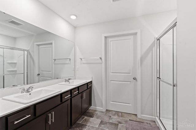 5049 Lakeview Drive, Hamilton Twp, OH 45152