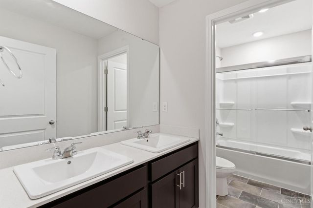 5049 Lakeview Drive, Hamilton Twp, OH 45152