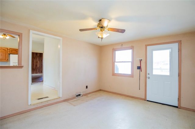 407 N Pittman Street, Prairie Grove, AR 72753