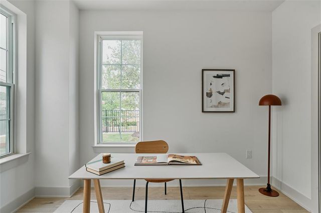 2209 Woodland Ave 201, Austin, TX 78741