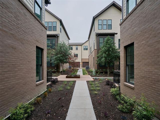 2209 Woodland Ave 201, Austin, TX 78741