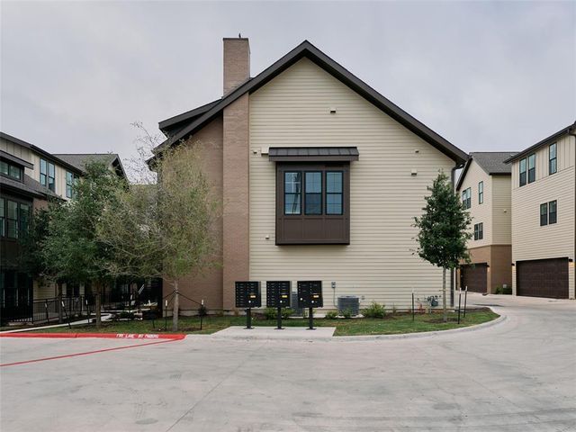2209 Woodland Ave 201, Austin, TX 78741